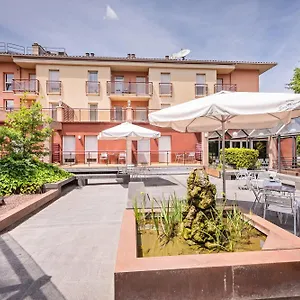 Hotel La Perla D'olot, Olot