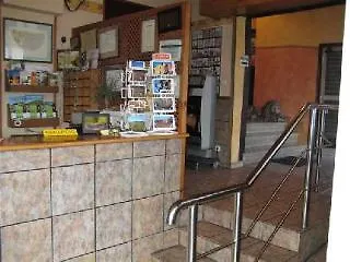 奥洛特 圣伯纳特旅馆酒店