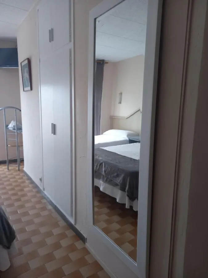 Hostal Sant Bernat Olot Pensión