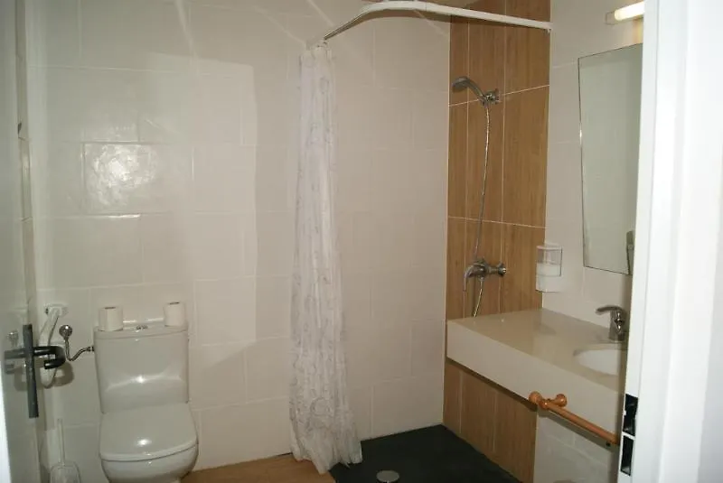 Hostal Sant Bernat Olot 2*,  España